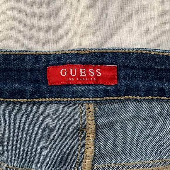 Guess denim shorts - Picture 3 of 4